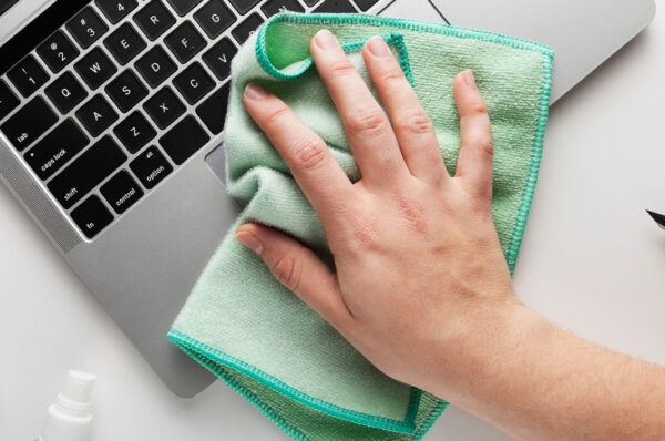 The Ultimate Guide to Using Microfiber Cloths for Cleaning