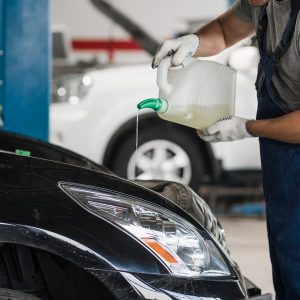 modern-automobile-mechanic-composition